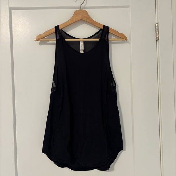 Lululemon sculpt tank - Picture 2 of 5